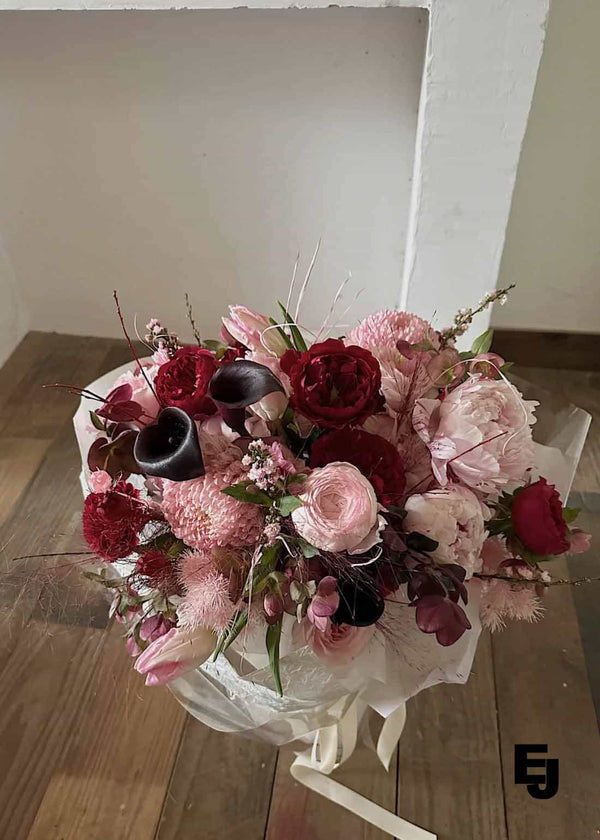 Seasonal Deep Red & Pink - Mixed luxury Bouquet - Order Advance