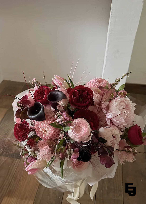 Seasonal Deep Red & Pink - Mixed luxury Bouquet - Order Advance