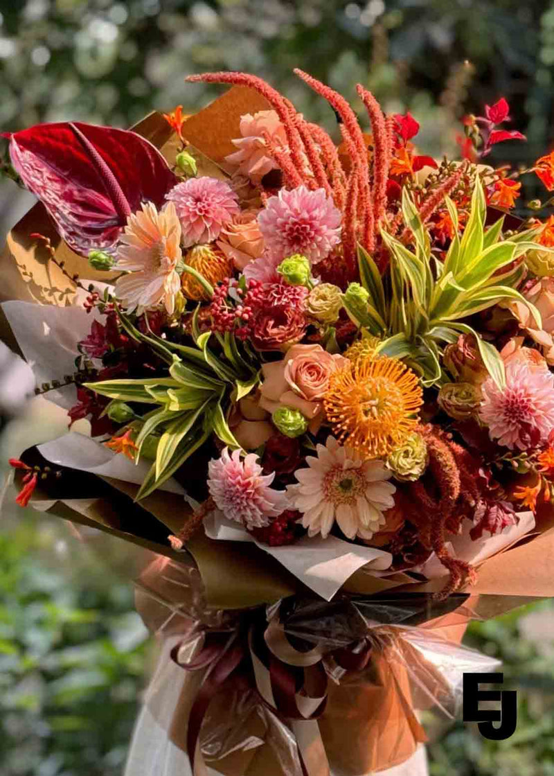 Colourful Mixed Seasonal Flowers Florists's Choice