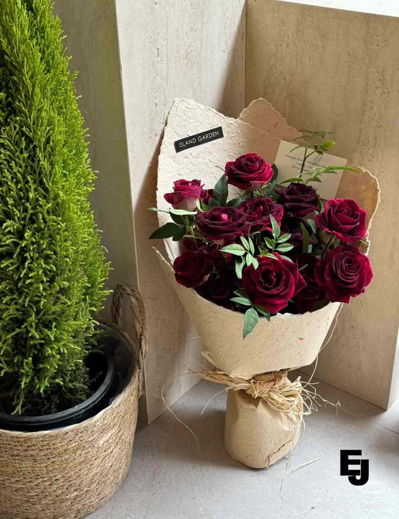 Freshest Roses Bunch - The Daily Bunch - Valentine's Day Gift