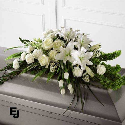 White Sympathy Funerare Floral Arrangement